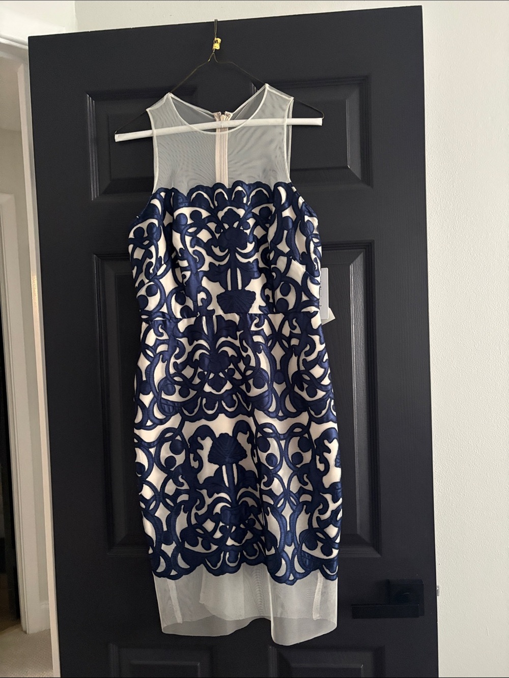 julia jordan Navy and Ivory Lace-Overlay Cocktail Dress